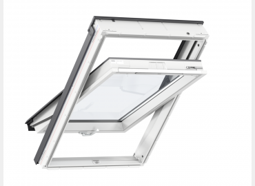 Velux Standard Plus műanyag billenő tetőtéri ablak, alsó kilincs, 3-rétegű, 94x140 cm