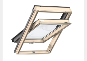 Velux Standard Plus fa billenő tetőtéri ablak, alsó kilincs, 3-rétegű üveg, 78x140 cm