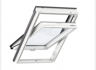 Velux Standard műanyag bevonatú billenő tetőtéri ablak, alsó kilincs 94x140cm